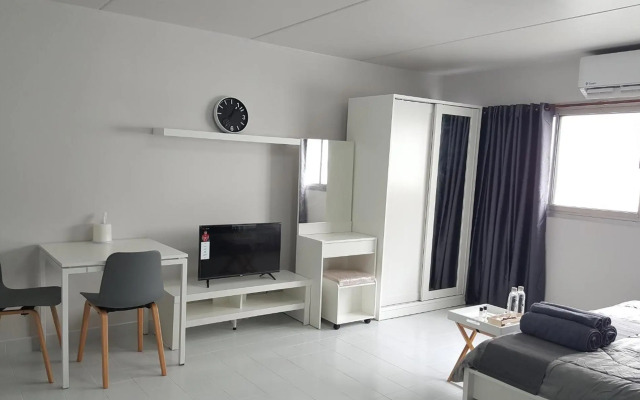 Popular Condo C5 IMPACT