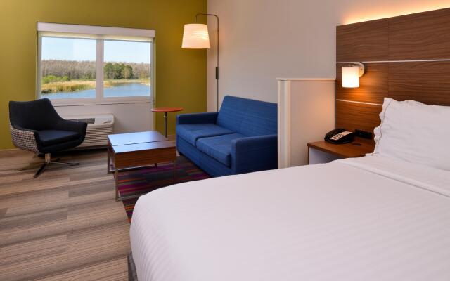 Holiday Inn Express & Suites Trinity by IHG