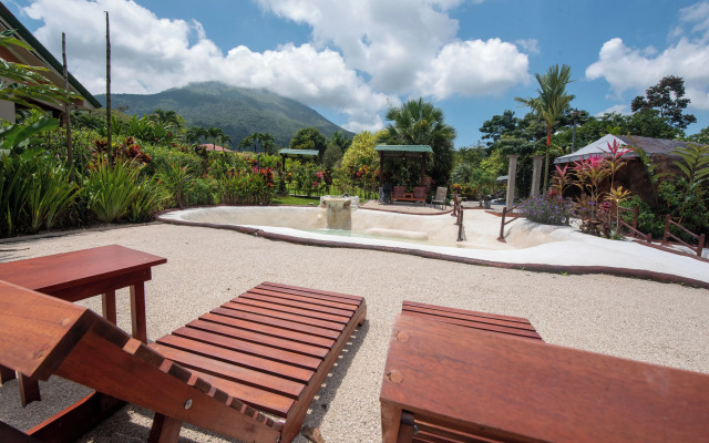 Sueno Dorado Hot Springs Hotel