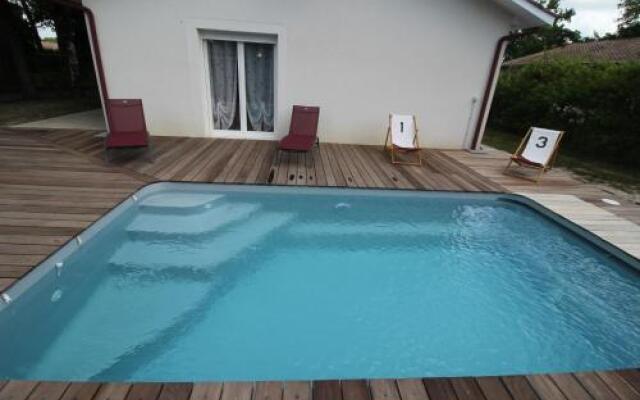 Villa 2 Chambres Bassin D'Arcachon Dans Quartier Residentiel.