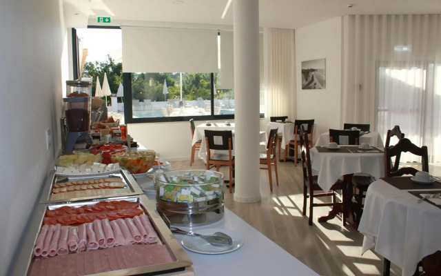 Hotel Alcaide