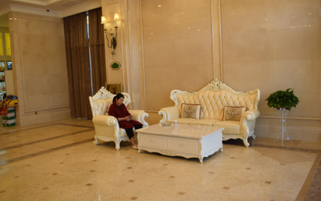 Vienna International Hotel (Changsha Environmental Science and Technology Park) – People – Changsha