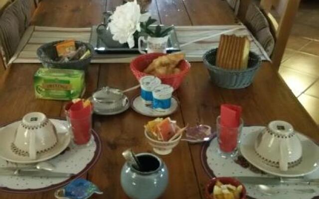 Chez Annie & Marcel (Adults Only)