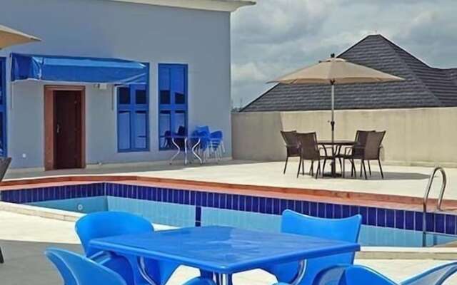 Gold Rush Suites