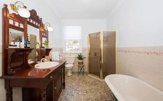 Peppertree Hill Luxury Farm Accommodation