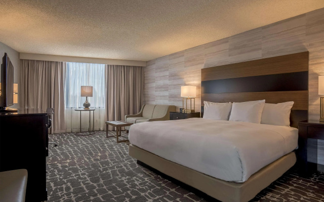 DoubleTree by Hilton Denver - Aurora