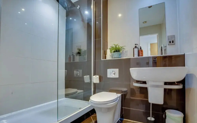 Sheffield 3rd fl City Studio Apartment