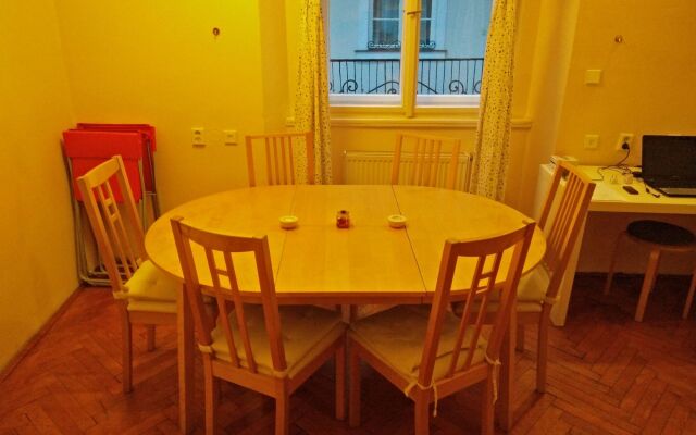 Apartments Tynska 7