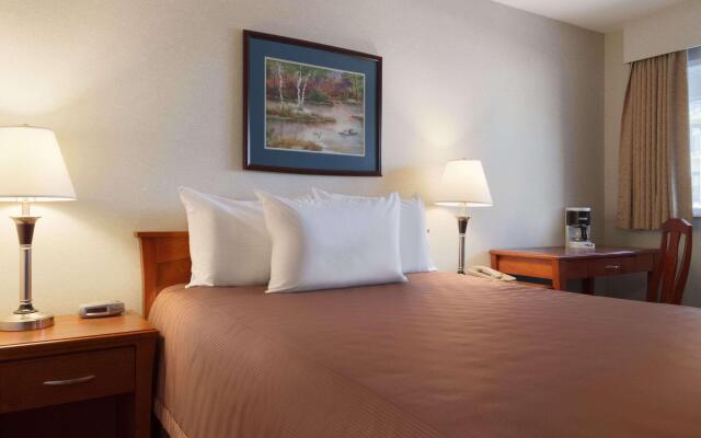 Travelodge by Wyndham Langley