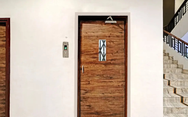 Treebo Varsha Palace