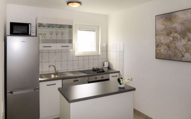 House Tone Privlaka