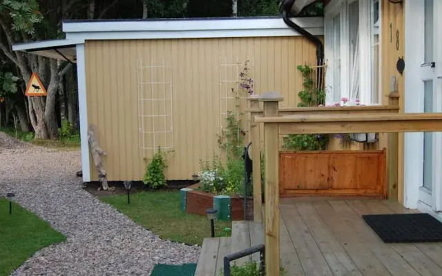 B & B Sandhem, Solhästen