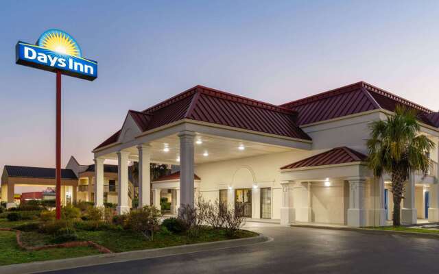 Days Inn by Wyndham Dillon