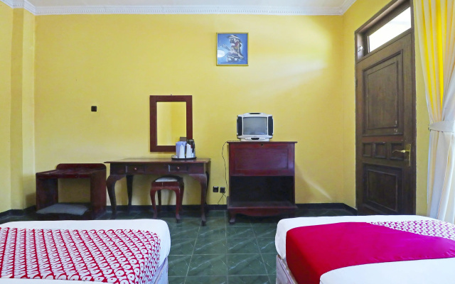 OYO 90382 Hotel Sarah Sukabumi