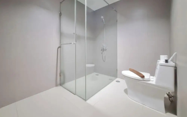 Spacious 1Br At Patraland Amarta Apartment