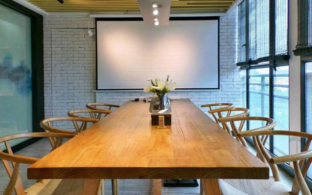 Qinghuali Art Hotel (Nanning East Railway Station ASEAN Shengtiandi Branch)