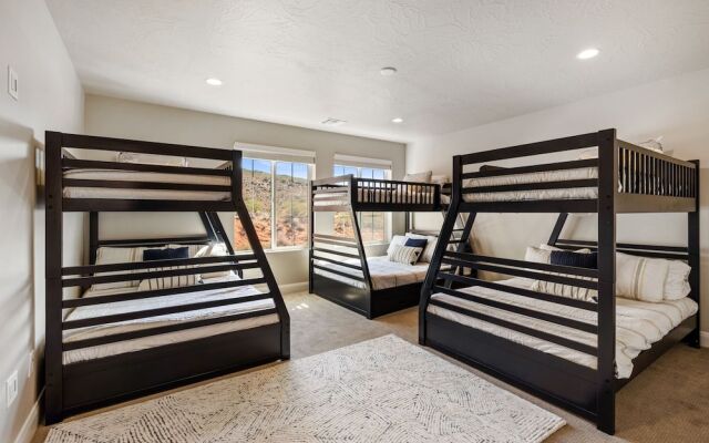 Grand Getaway 10 Bedroom Townhouse