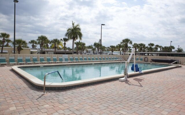 Siesta Bay RV Resort