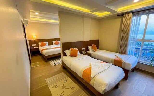 Hotel Lake Himalaya
