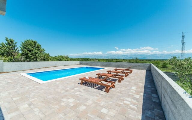 Fantastic Villa Maslina with private pool