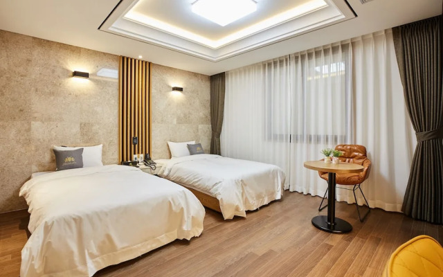 Noble Stay Hotel