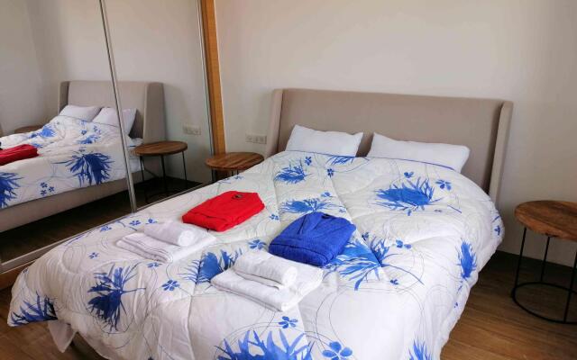 Bright & Stylish 1bd flat in Jardins De Carthage