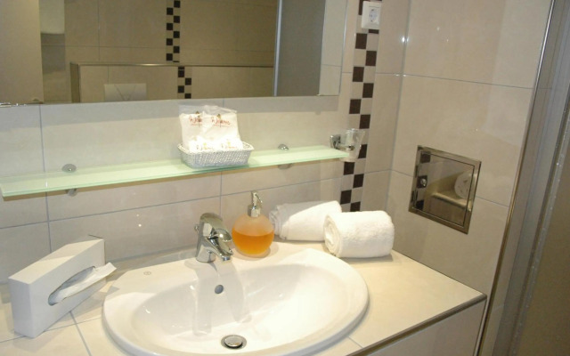 Caravelle Hotel im Park