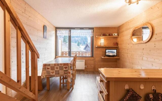 Appartement La Clusaz, 4 pièces, 6 personnes - FR-1-304-18
