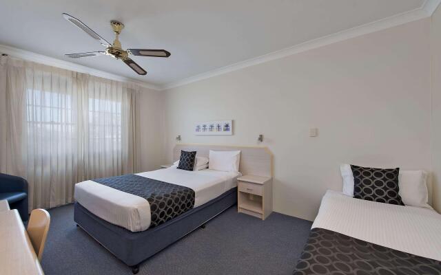 Comfort Inn All Seasons