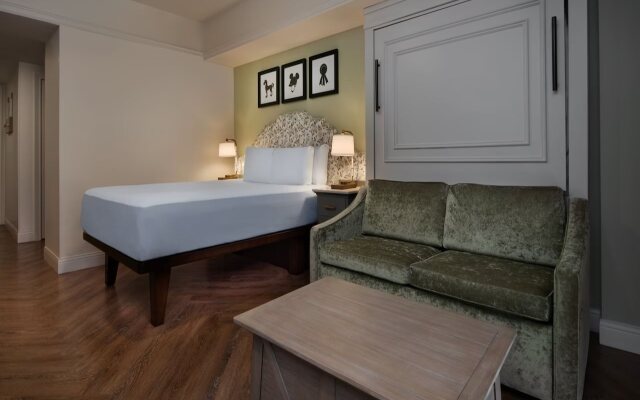 Disney's Saratoga Springs Resort & Spa 