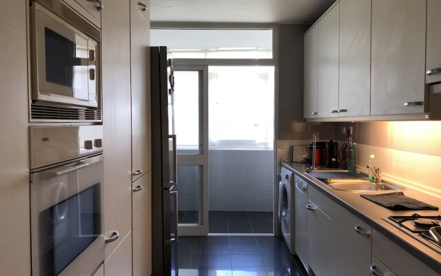 Lisbon Luxe Spacious Flat