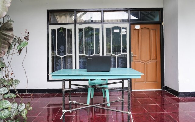 OYO Homes 91009 Eco Tourism Desa Cibodas Areng 4 Syariah