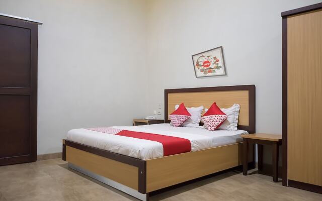 Guest House Loemajan by OYO Rooms