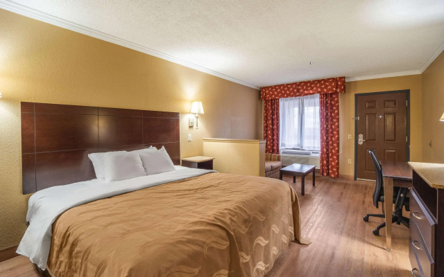 Quality Inn & Suites Ft. Jackson Maingate