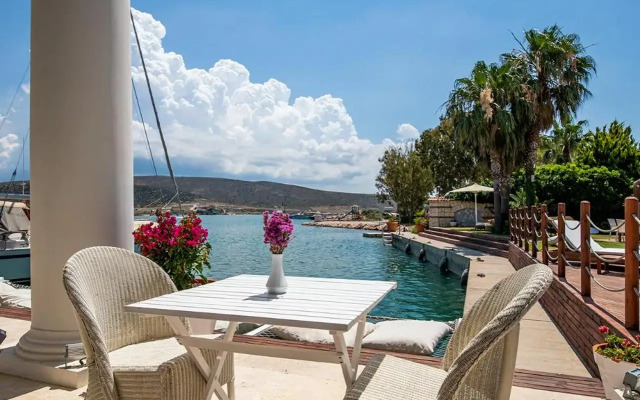 Port Alacati Hotel