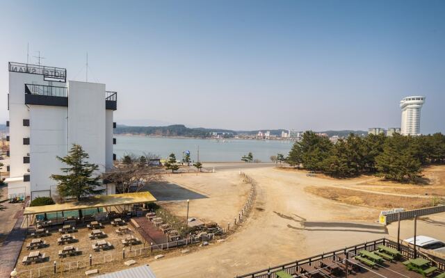Gangneung Gyeongpodae Ocean