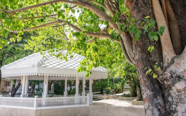 Royal Riverside Resort & Spa