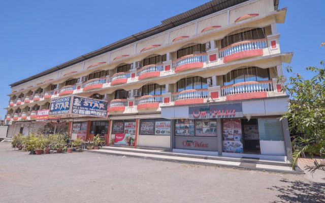 Om Palace