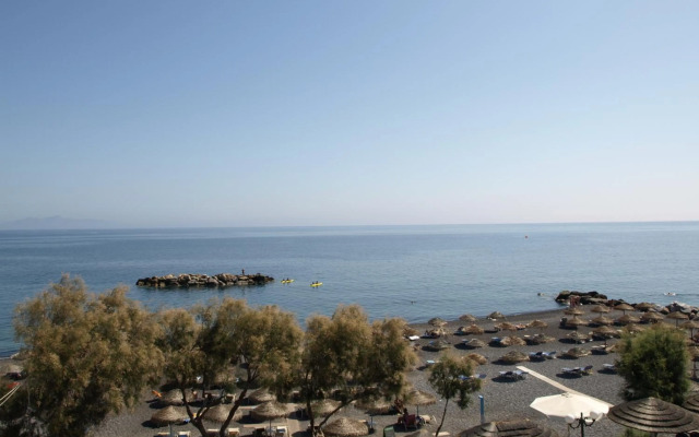 Levante Beach Hotel