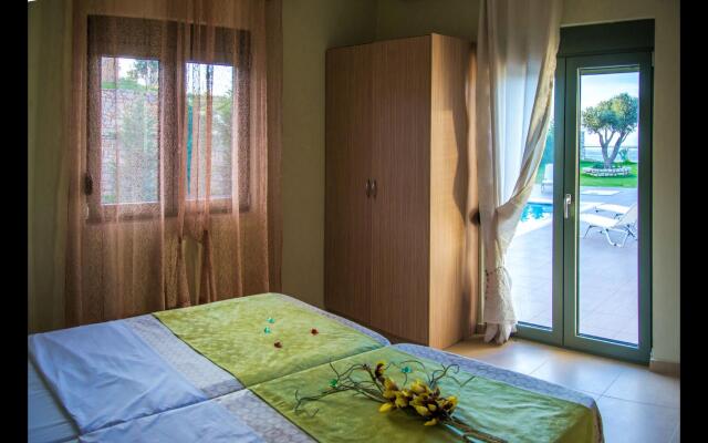 "villa Horizon - Elegance & Privacy With Scenic Views - Extended Pool"