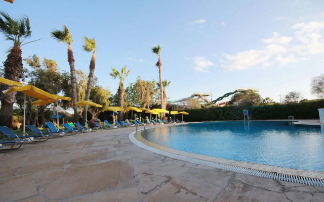 Papouis Protaras Hotel