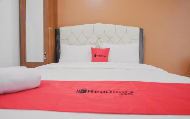 RedDoorz Syariah near Transmart Lampung