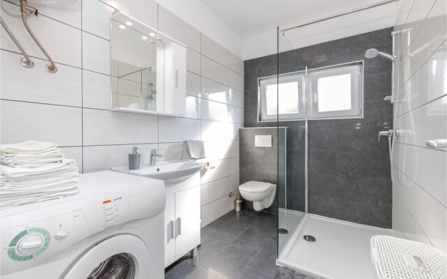 Beautiful Home in Jadranovo With Wifi and 4 Bedrooms