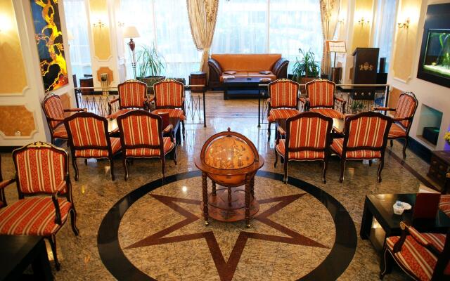 Prahova Plaza Hotel