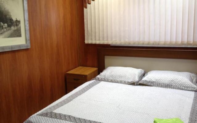 Econom Mini Hotel