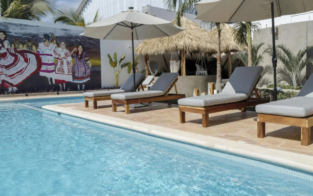 Hotel Camino Del Sol