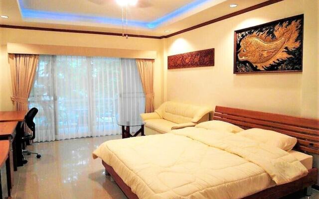 Baan Suan Lalana Td Large studio apartment Jomtien