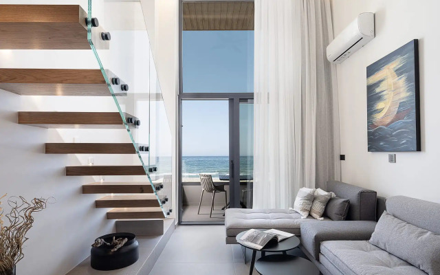 Calla Luxury Seafront Suites