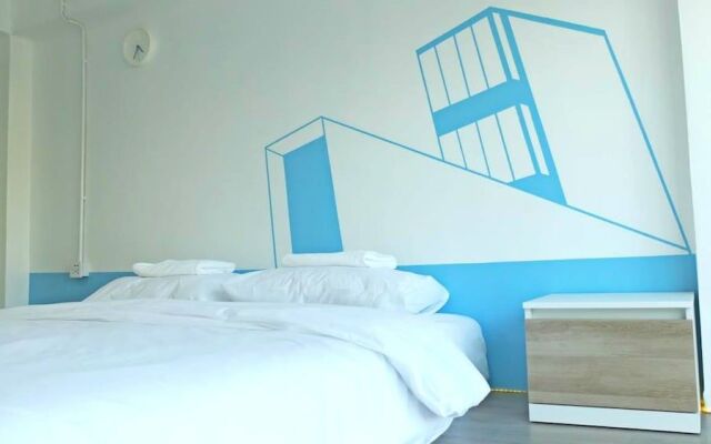 A Dude Mini Hostel - Adults Only