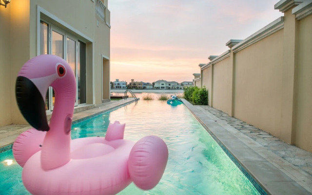 The Palm Jumeirah Villas - Frond E